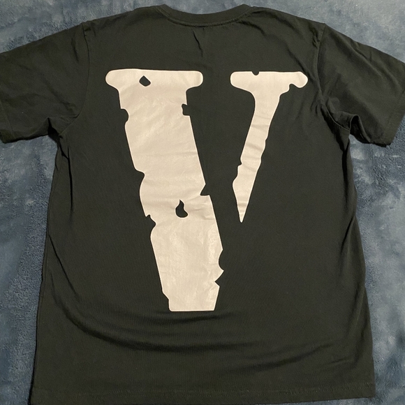 VLONE Black Tee with Silver/Grey V-Graphic - Picture 1 of 3
